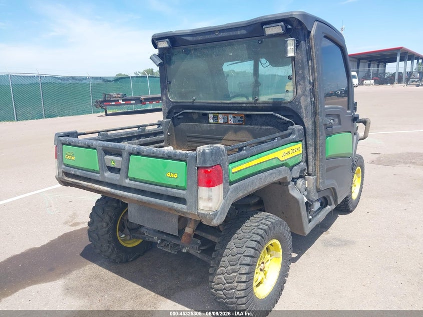 2023 JOHN DEERE GATOR XUV835M(VIN: 1M0835MDCPM062146