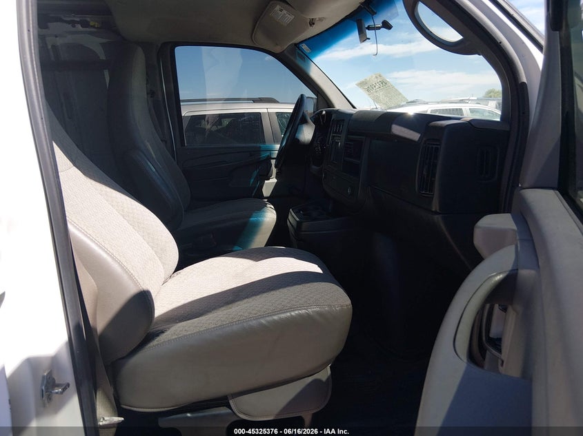 2010 CHEVROLET EXPRESS 1500 auction photo 5
