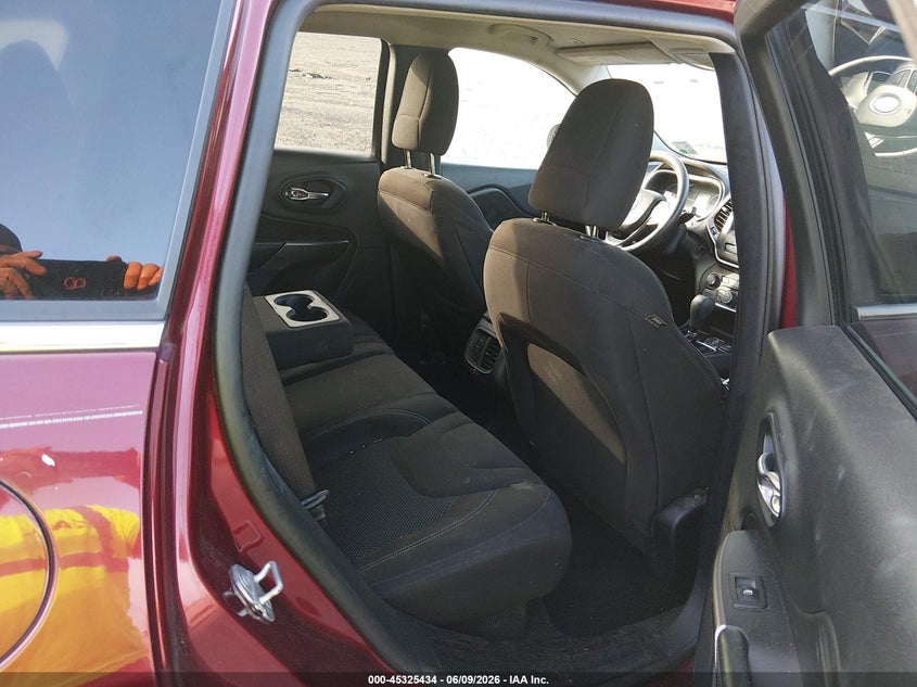 2019 Jeep Cherokee Latitude Fwd VIN: 1C4PJLCB2KD109534 Lot: 45325434