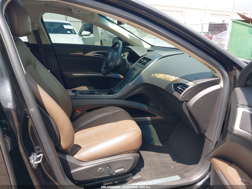 2013 LINCOLN MKZ auction photo 5