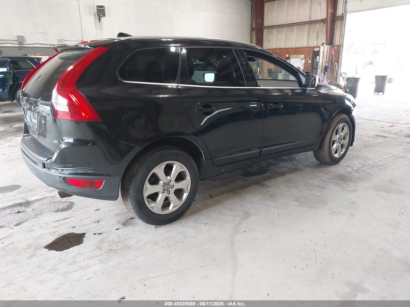 Vin: yv4940dz2d2399988, lot: 45823522, volvo xc60 3.2/3.2 platinum/3.2 premier/3.2 premier plus 20134