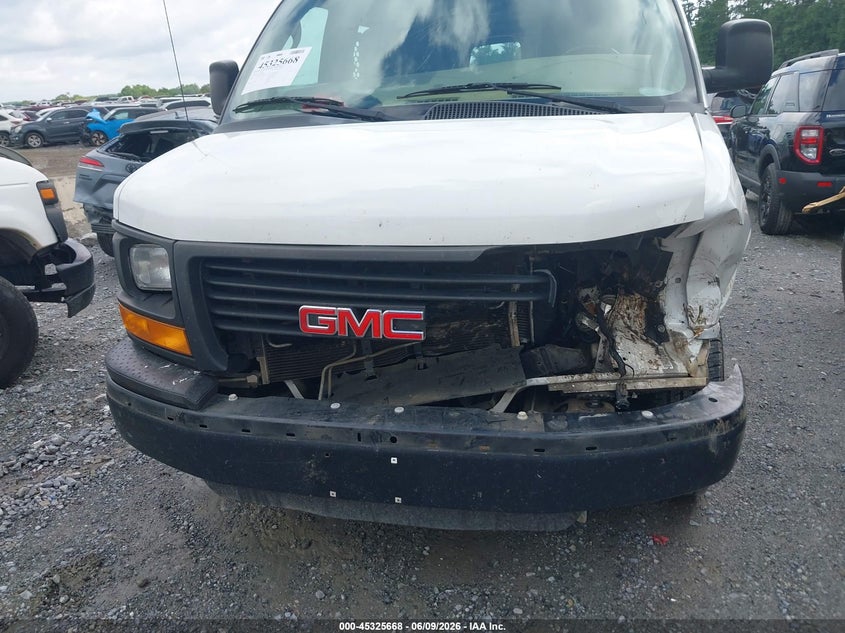 2016 GMC SAVANA 2500 auction photo 6