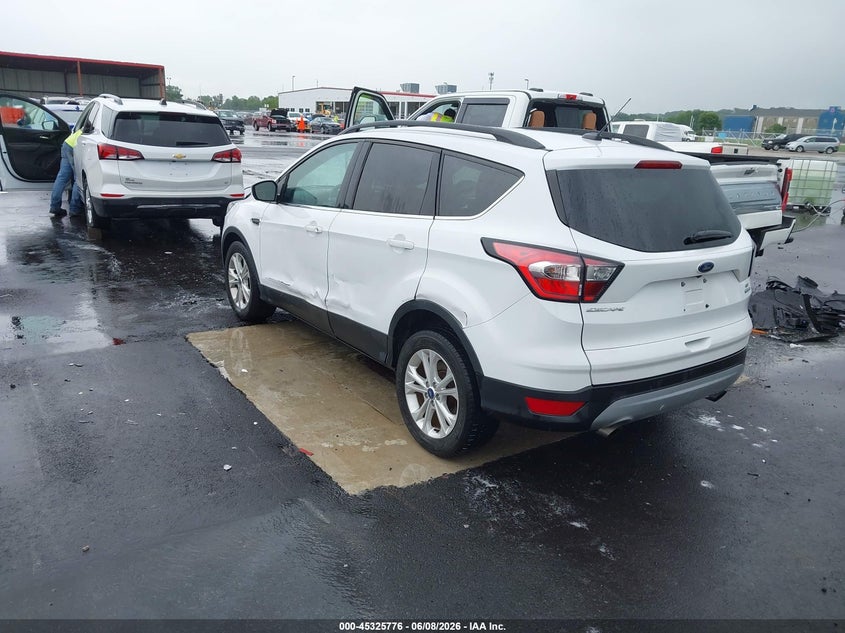 Vin: 1fmcu0gdxhud27340, lot: 45823709, ford escape se 20173