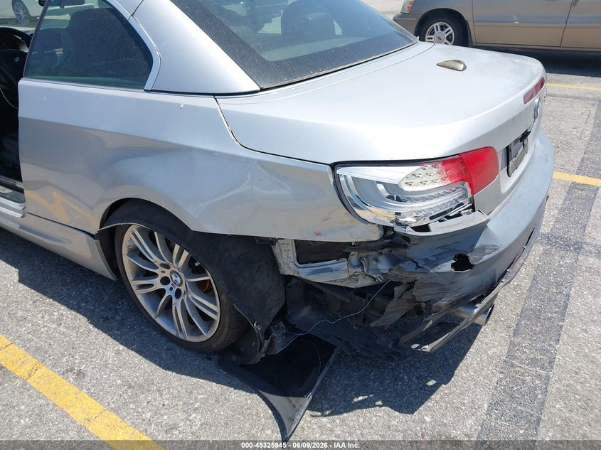 2011 BMW 335I auction photo 6
