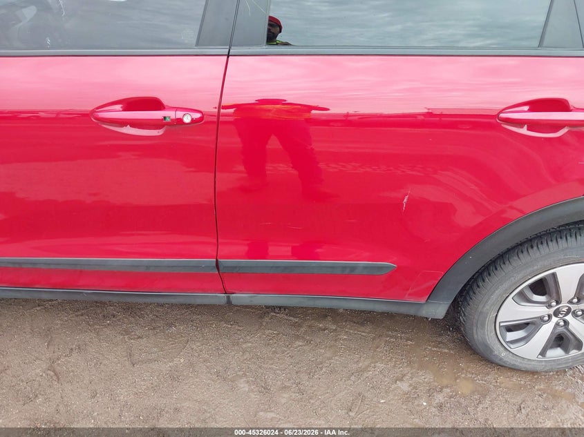 2018 KIA NIRO auction photo 6