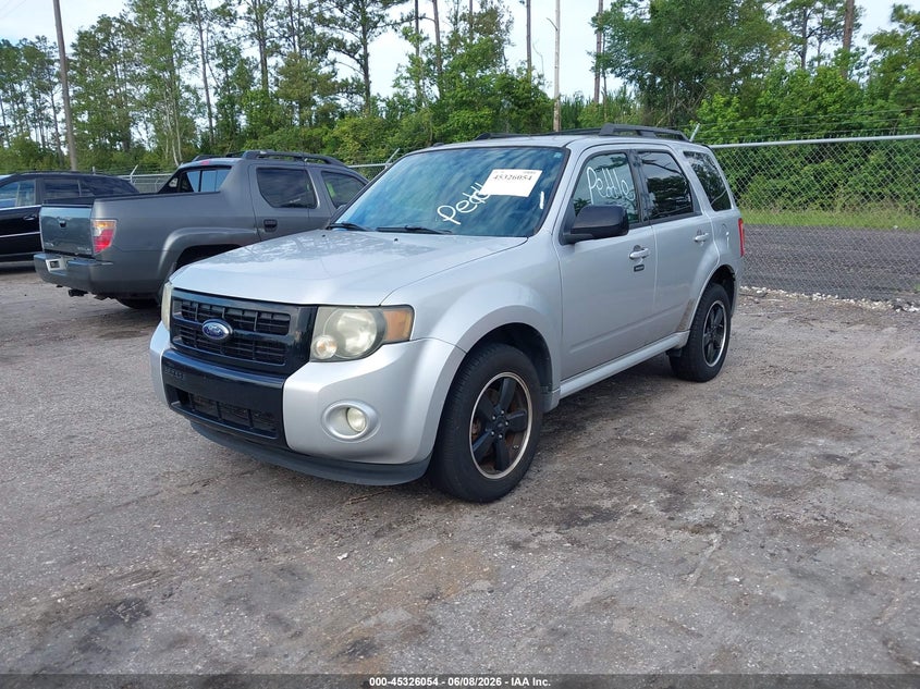 Vin: 1fmcu0d71akd24794, lot: 45823987, ford escape xlt 20102