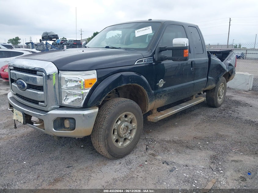 2015 FORD F-350 auction photo 2