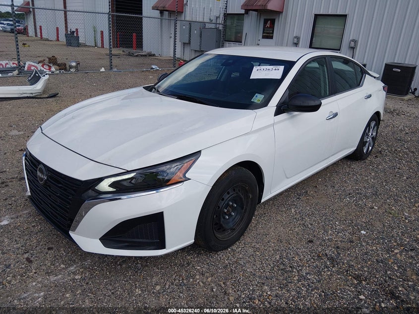2024 NISSAN ALTIMA auction photo 2