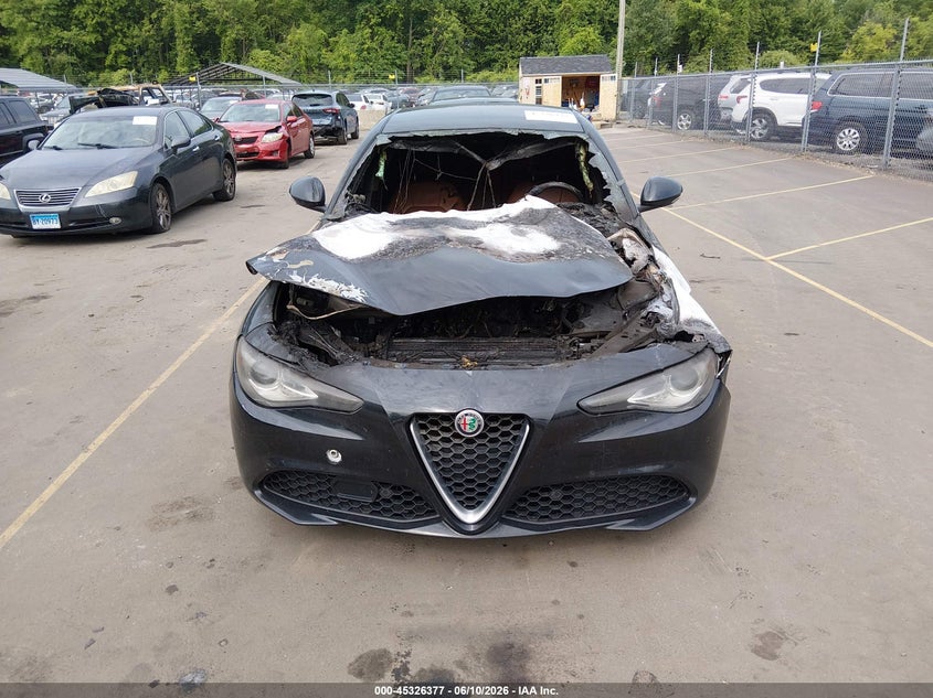 2017 Alfa Romeo Giulia Ti Awd VIN: ZARFAEEN7H7553214 Lot: 45326377