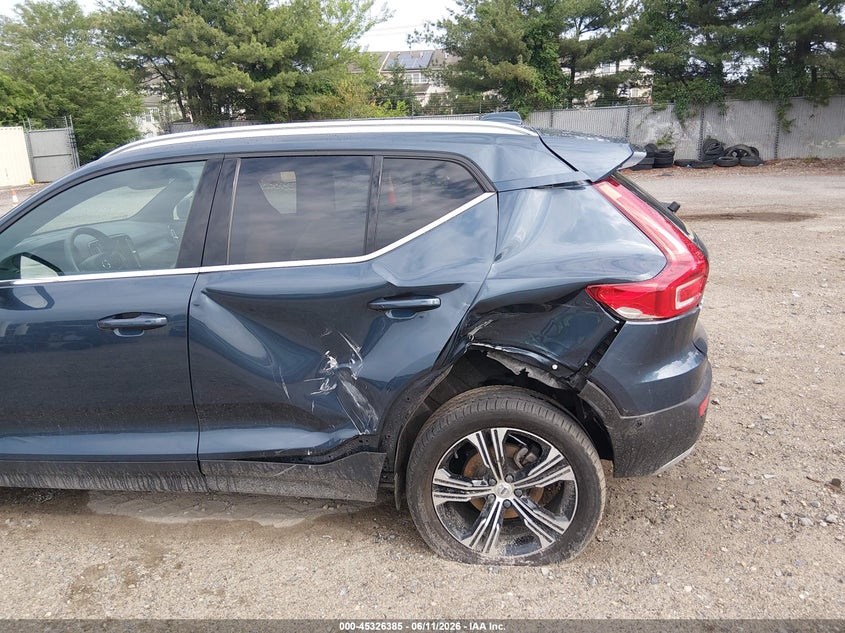 2022 Volvo Xc40 T5 Inscription VIN: YV4162UL1N2772714 Lot: 45326385