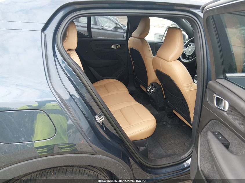 2022 Volvo Xc40 T5 Inscription VIN: YV4162UL1N2772714 Lot: 45326385