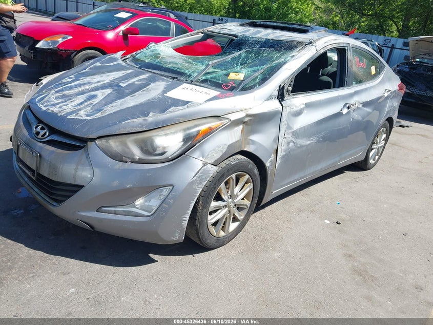2015 HYUNDAI ELANTRA auction photo 2