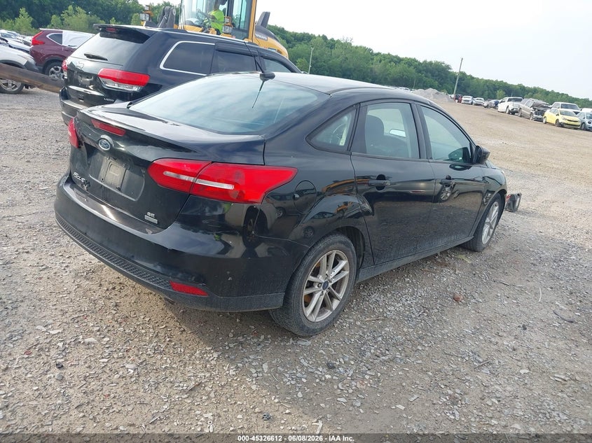 Vin: 1fadp3fe7jl309603, lot: 45824545, ford focus se 20184