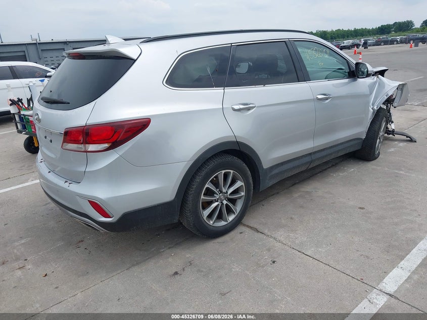 2017 HYUNDAI SANTA FE auction photo 4
