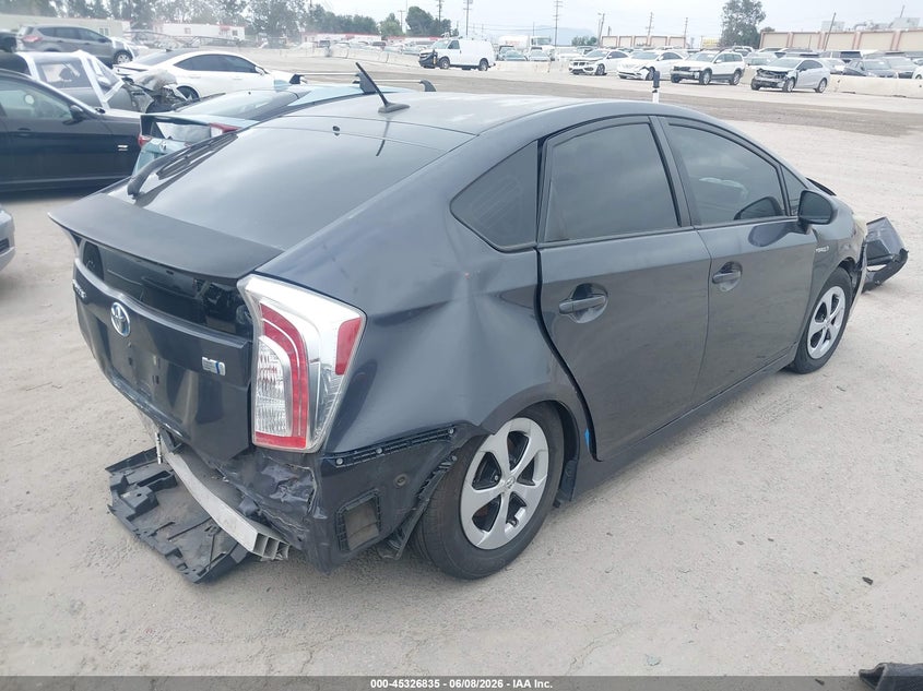 Vin: jtdkn3du7d5687785, lot: 45824768, toyota prius three 20134