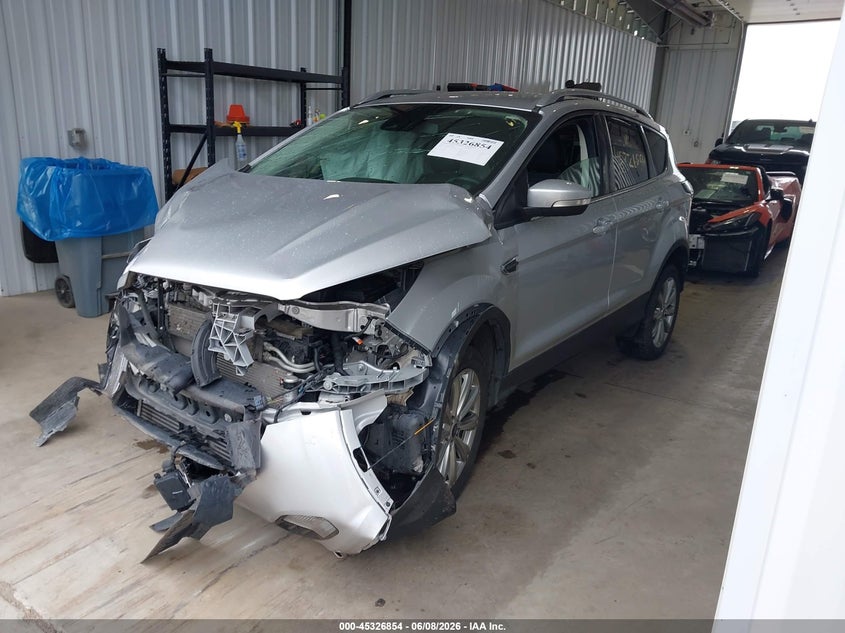 1FMCU9J9XJUD28051 2018 Ford Escape Titanium photo 1