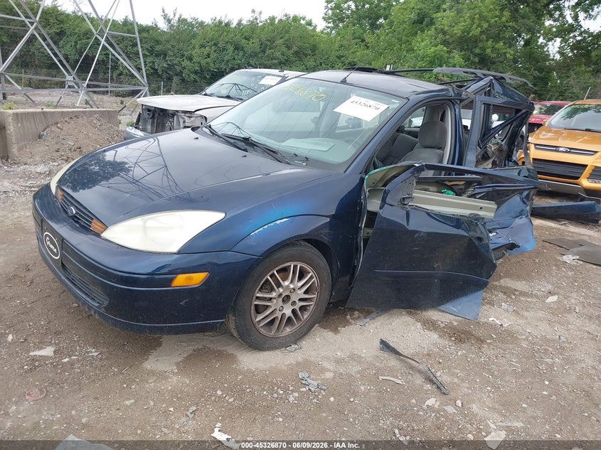 2002 FORD FOCUS auction photo 2