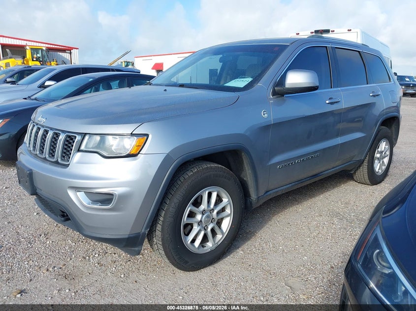 2018 Jeep Grand Cherokee Laredo E 4x4 1C4RJFAG3JC161882 photo 1