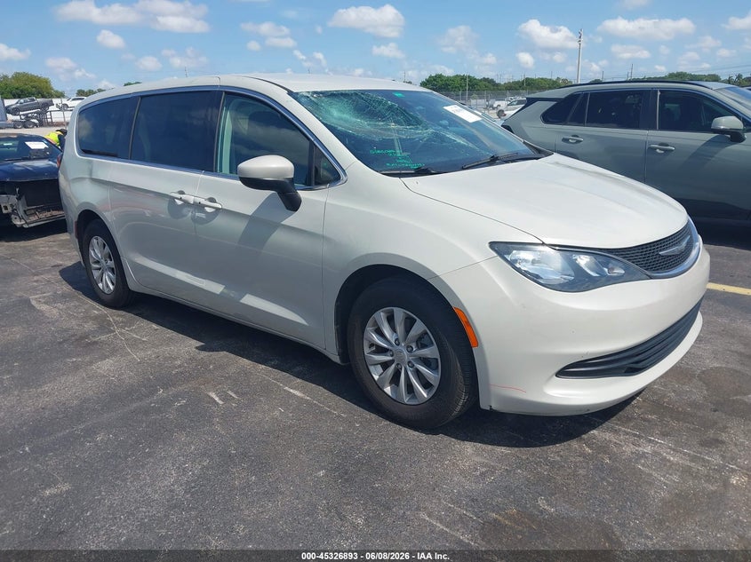 Vin: 2c4rc1dg8hr565674, lot: 45824826, chrysler pacifica touring 2017 img_1