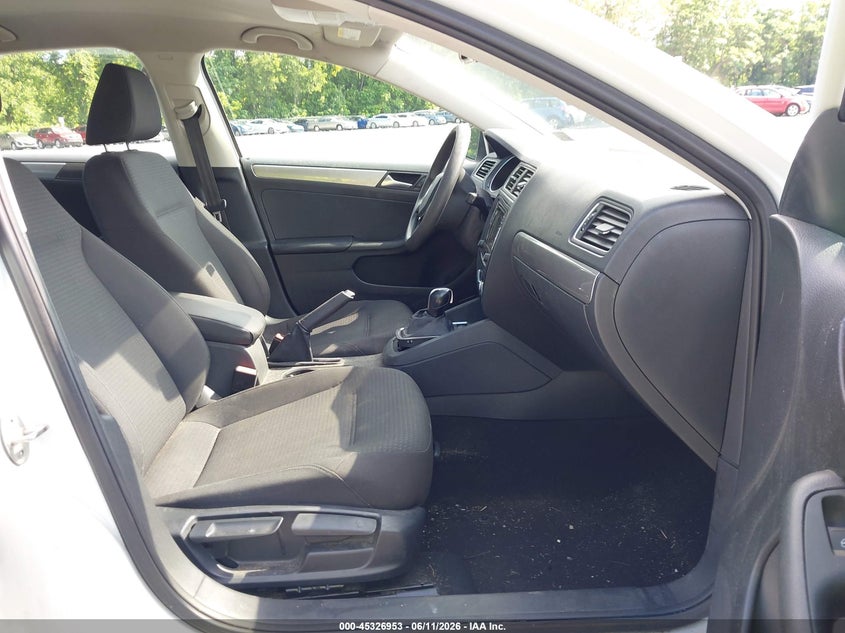 2016 VOLKSWAGEN JETTA auction photo 5