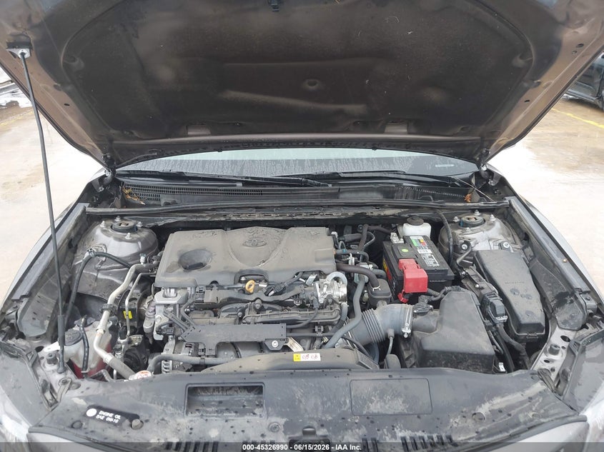 TOYOTA CAMRY - zdjęcie 10