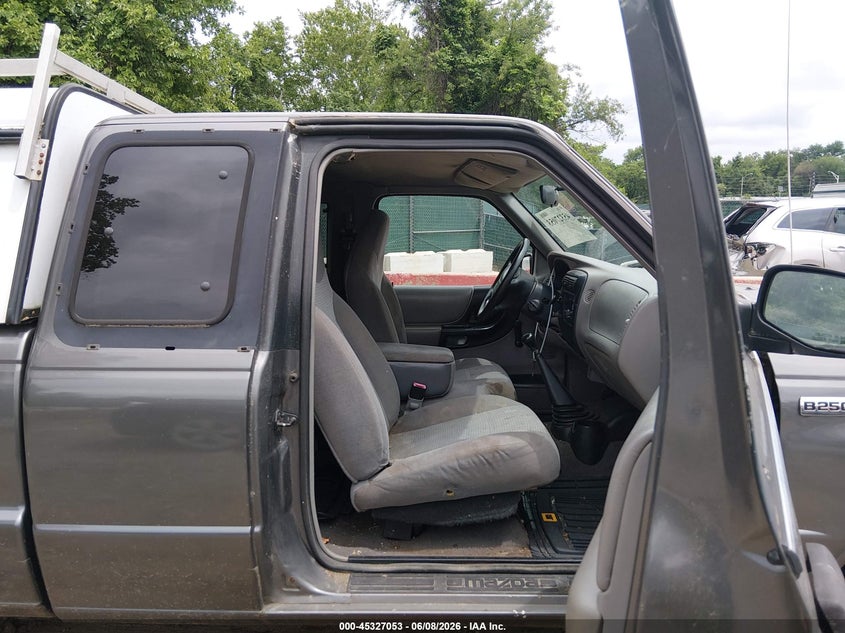 1999 MAZDA B2500 auction photo 5