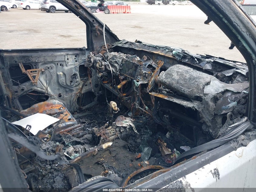 2019 NISSAN FRONTIER auction photo 5