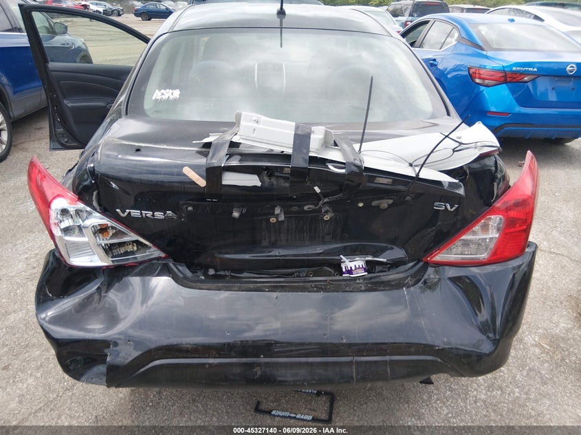 2019 NISSAN VERSA auction photo 6