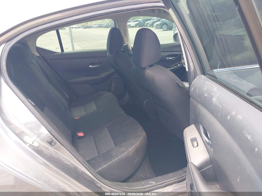 2022 NISSAN SENTRA auction photo 8