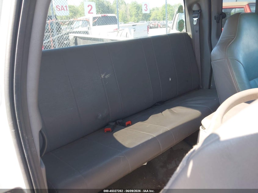 1998 Dodge Ram 3500 St VIN: 1B7MC3354WJ163044 Lot: 45327282