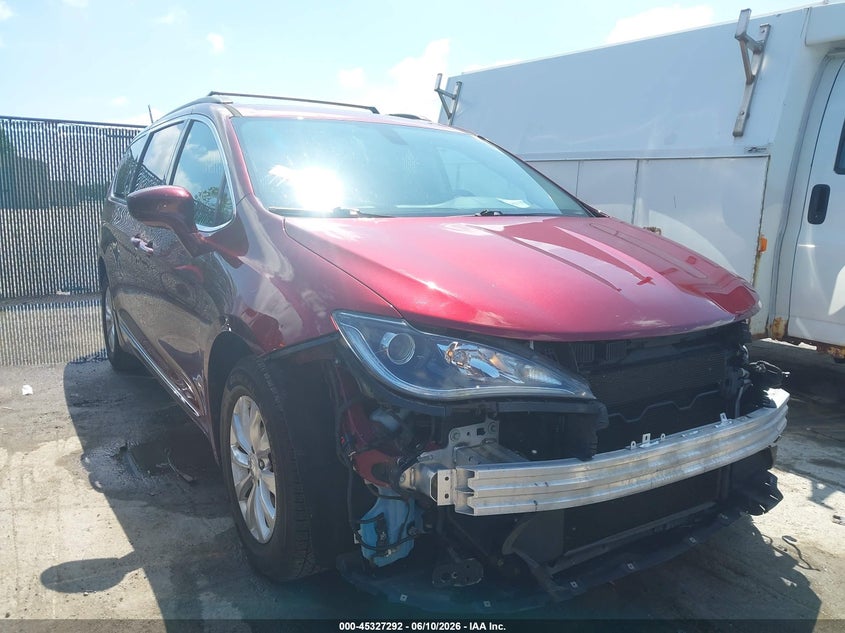 Vin: 2c4rc1bgxhr788320, lot: 45825225, chrysler pacifica touring-l 2017 img_1