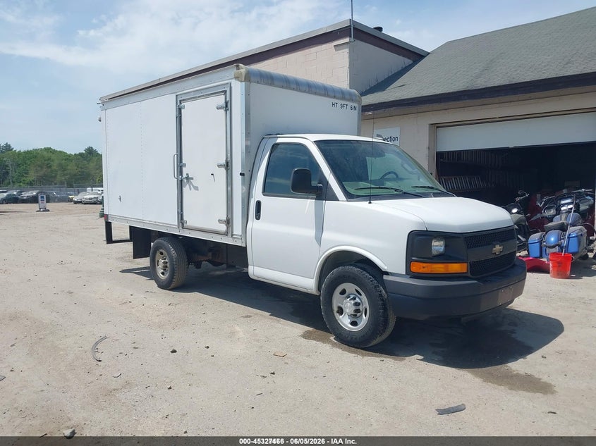 2016 CHEVROLET EXPRESS CUTAWAY auction photo 1
