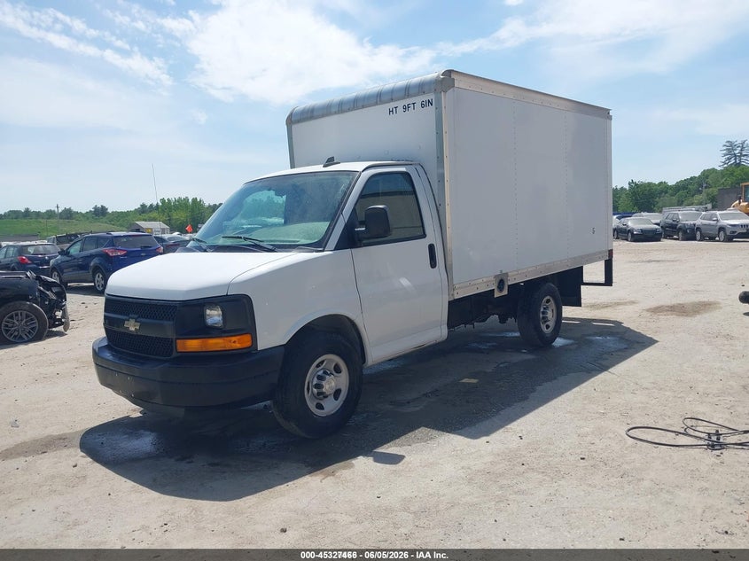 2016 CHEVROLET EXPRESS CUTAWAY auction photo 2