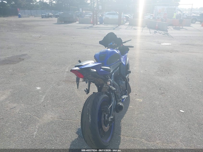 2022 Yamaha Yzfr7 VIN: JYARM38E0NA004110 Lot: 45327524