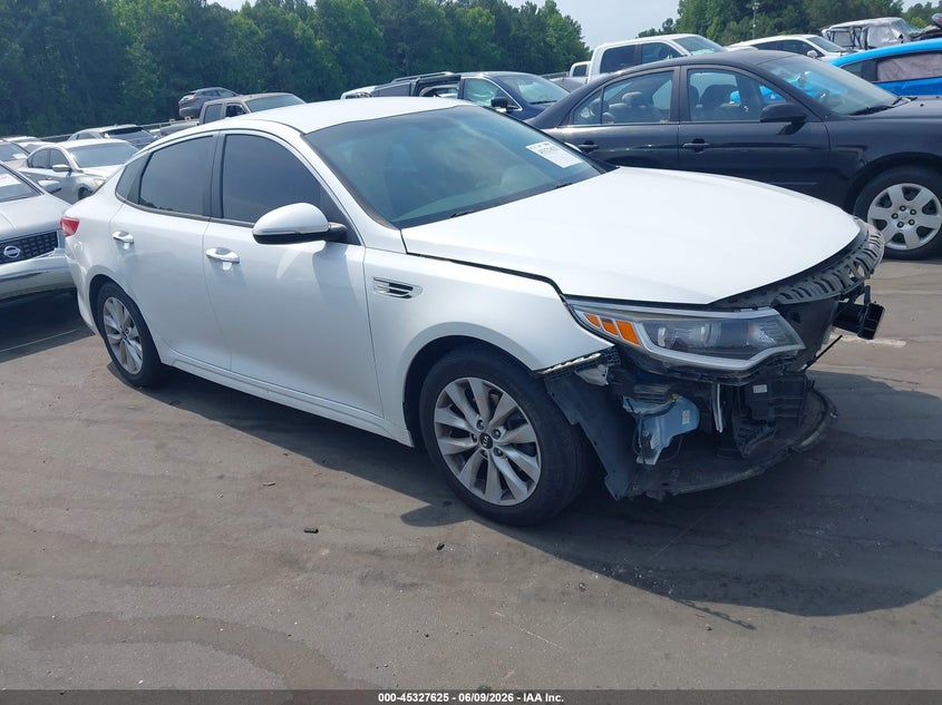 Vin: 5xxgt4l34hg162467, lot: 45825558, kia optima lx 2017 img_1