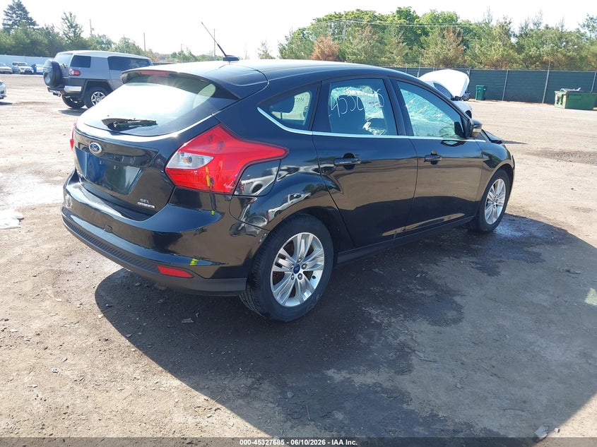 Vin: 1fahp3m27cl404272, lot: 45825618, ford focus sel 20124