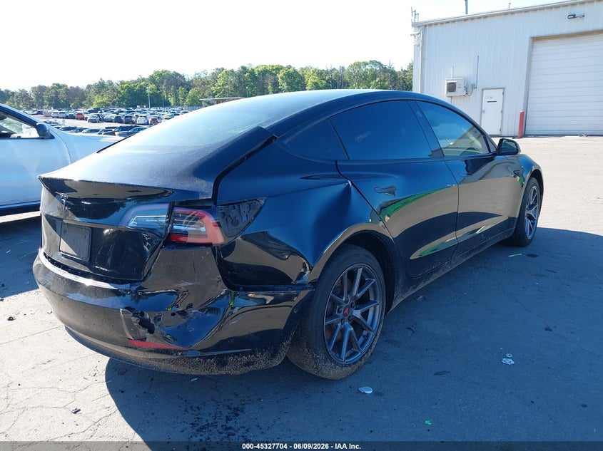 Vin: 5yj3e1ea4mf982015, lot: 45825637, tesla model 3 standard range plus rear-wheel drive 20214