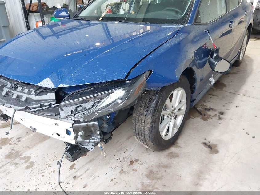 2025 TOYOTA CAMRY SEDAN 2.5L I-4 DI, DOHC, VVT, 184HP