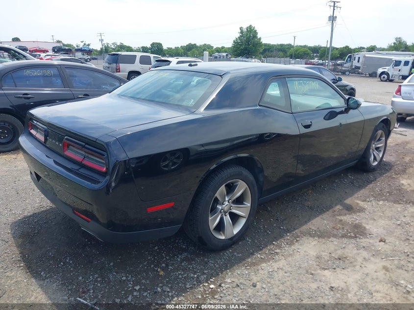 Vin: 2c3cdzag3fh877642, lot: 45825680, dodge challenger sxt 20154