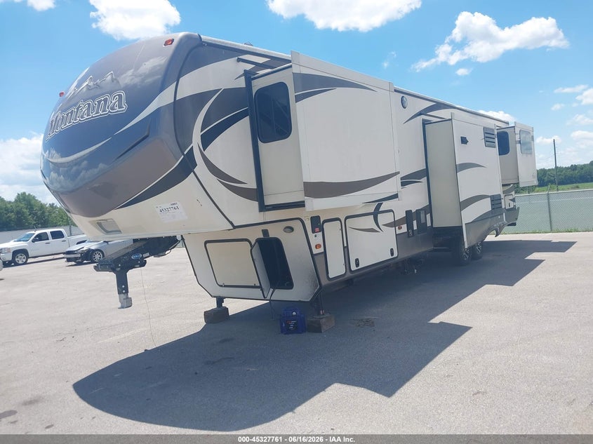 2016 KEYSTONE MONTANA SERIES M-379 auction photo 2