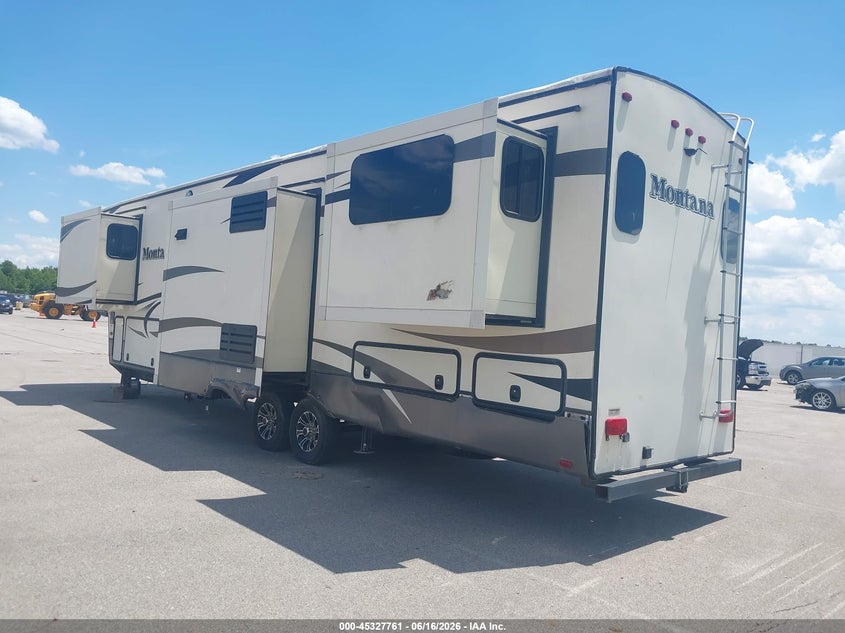 2016 KEYSTONE MONTANA SERIES M-379 auction photo 3