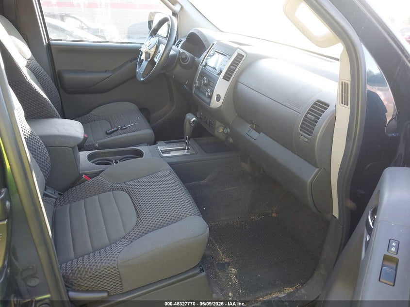 2014 NISSAN FRONTIER auction photo 5