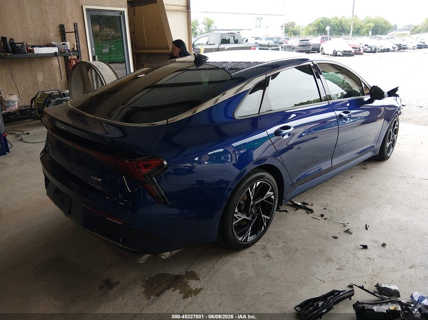 2025 KIA K5 auction photo 4