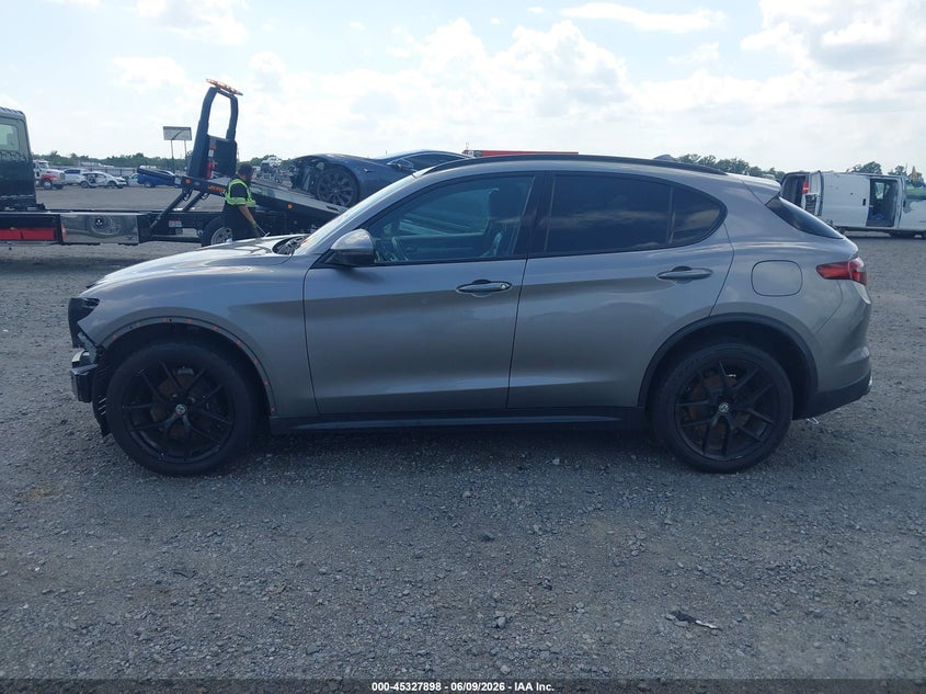 2018 Alfa Romeo Stelvio Ti Sport Awd VIN: ZASFAKNN3J7B81585 Lot: 45327898