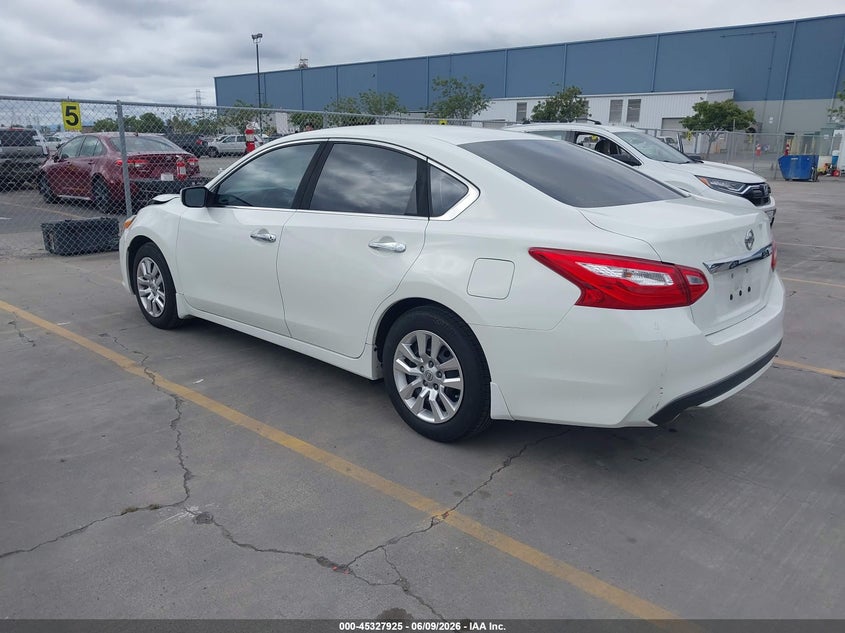 Vin: 1n4al3ap8hc268724, lot: 45825858, nissan altima 2.5 s 20173