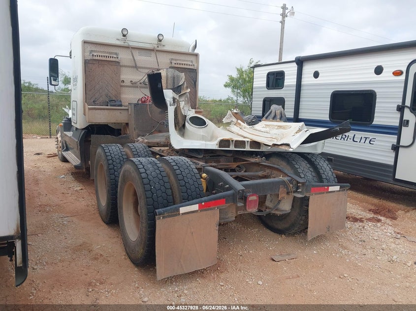 2009 OTHER FREIGHTLINER CONVENTIONAL COLUMBIA TRUCK N/A