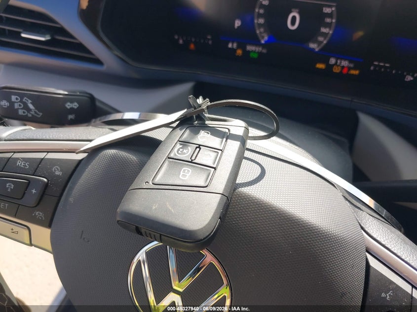 2023 Volkswagen Taos 1.5T Se VIN: 3VVUX7B2XPM352967 Lot: 45327940
