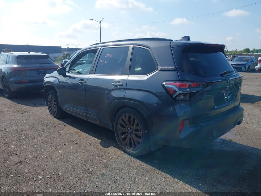 2025 SUBARU FORESTER auction photo 3