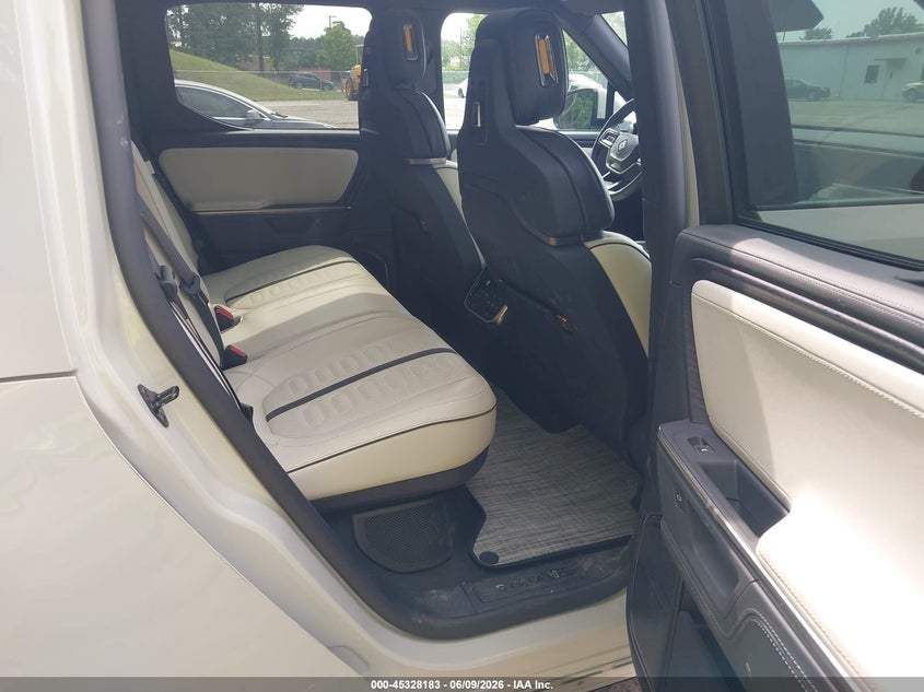 2025 Rivian R1T Adventure VIN: 7FCTGCAA3SN040932 Lot: 45328183