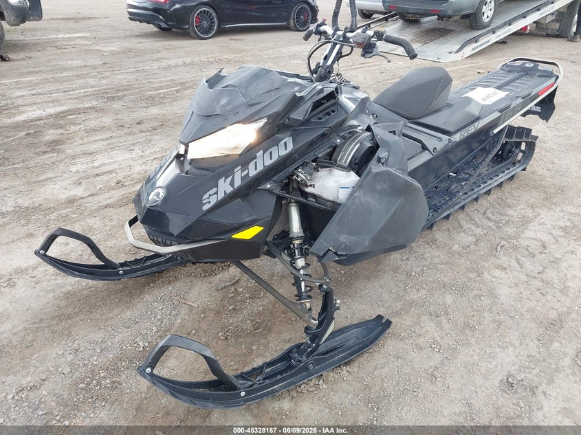 2020 SKI-DOO SUMMIT SP 850 E-TEC auction photo 6
